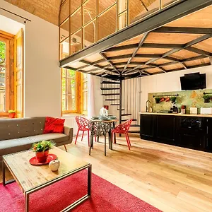 Liszt Designer 2bedroom Center Apartment